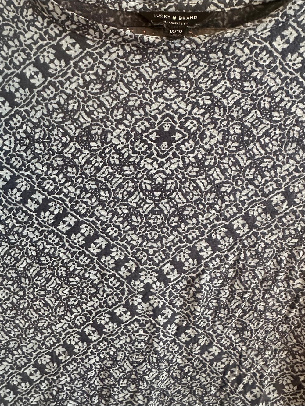 Lucky Brand 1X Navy and White Paisley Top - Picture 3 of 4